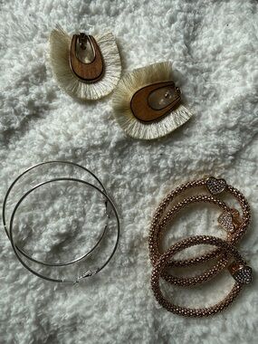 Assorted Women’s Jewelry